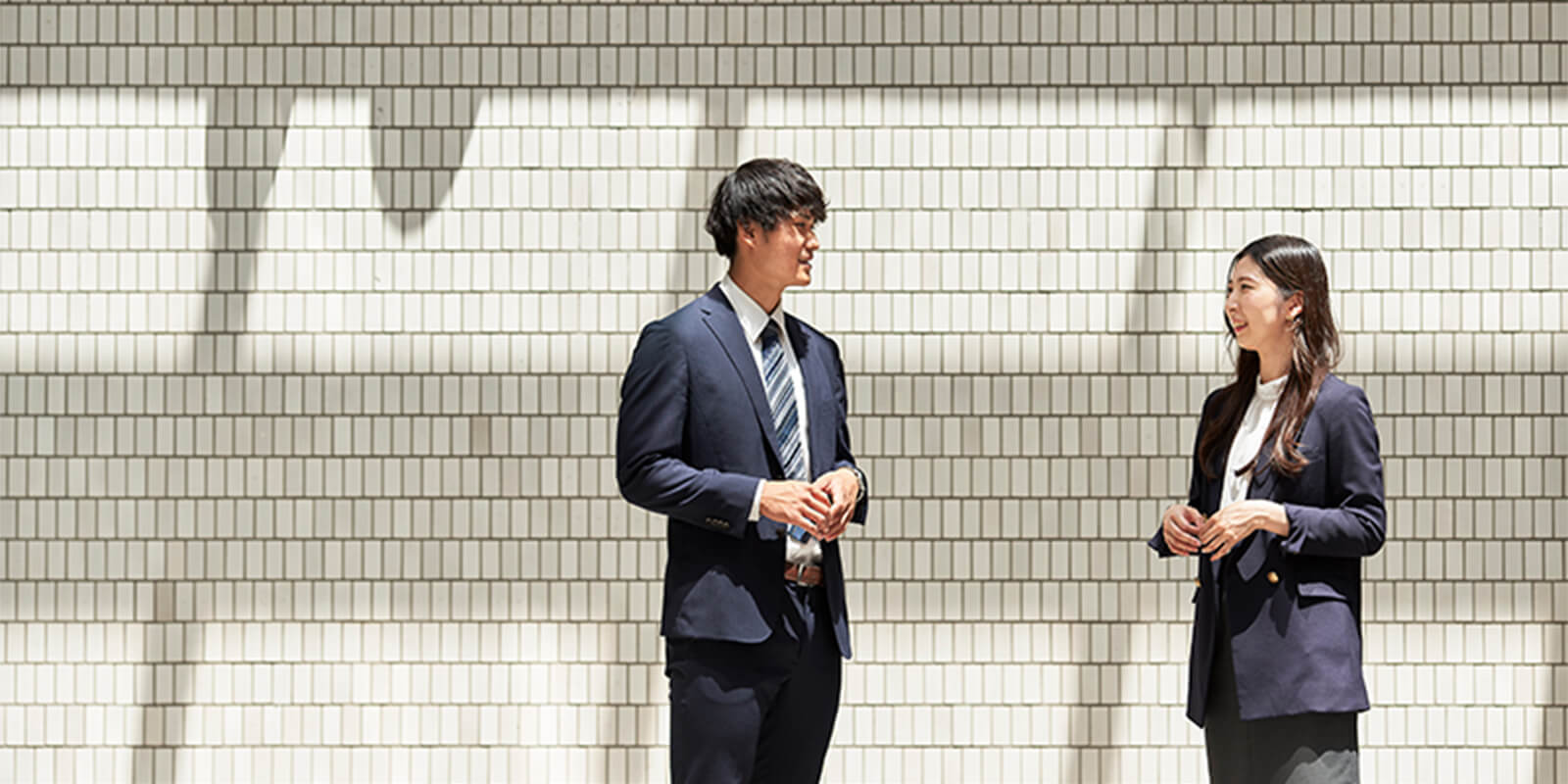 お客様と話している写真